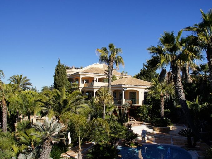 Luxury Villa Mana for unforgettable vacation in Algarve, Portugal